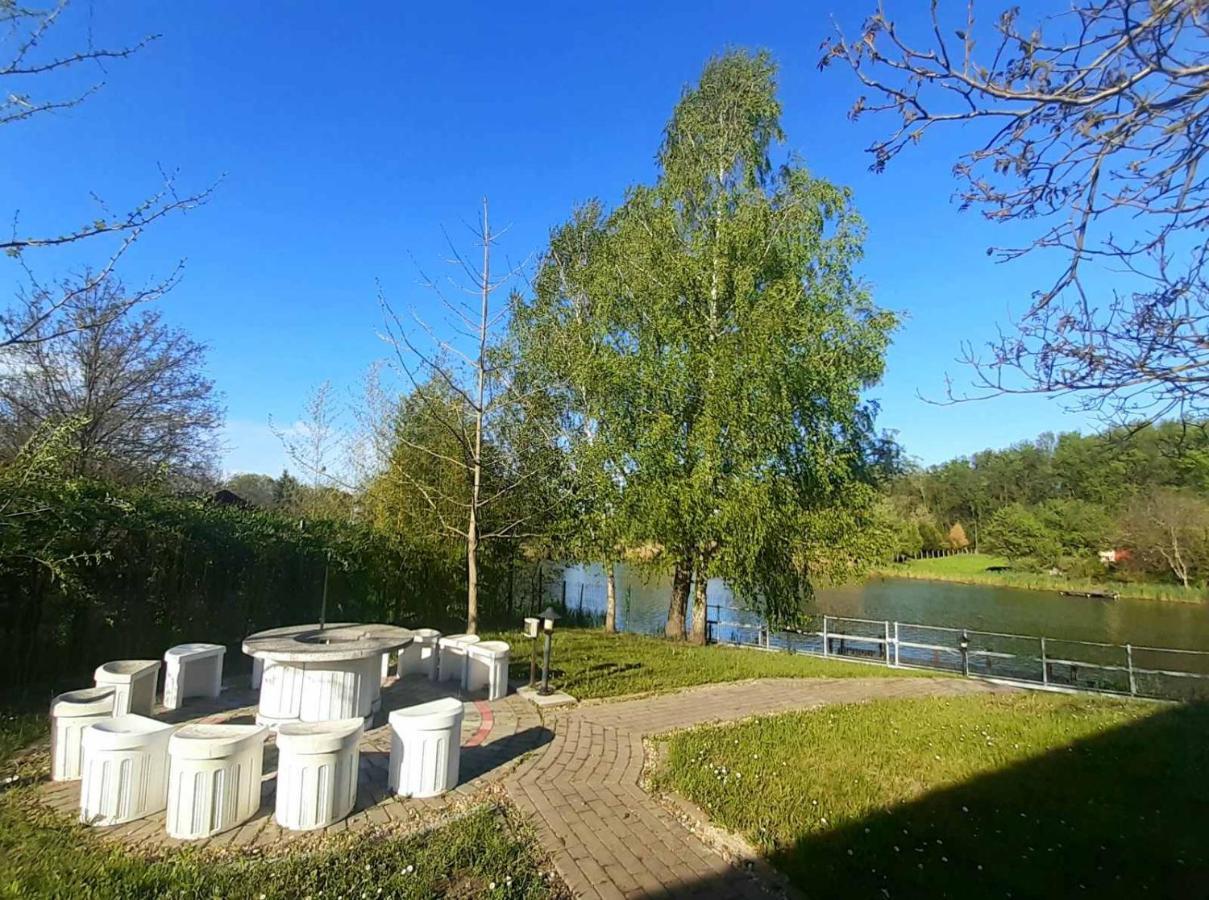 Szemermetes Erzsok Nyaralohaz Villa Gyomaendrőd Eksteriør billede